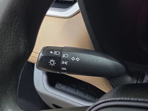 Used 2019 Toyota RAV4 LE w/ All Weather Liner Package FWD image 27