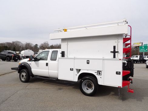Used 2014 Ford F550 image 4