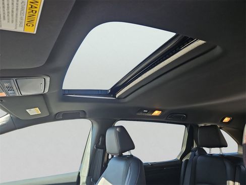 Certified 2024 Honda Odyssey Sport image 15