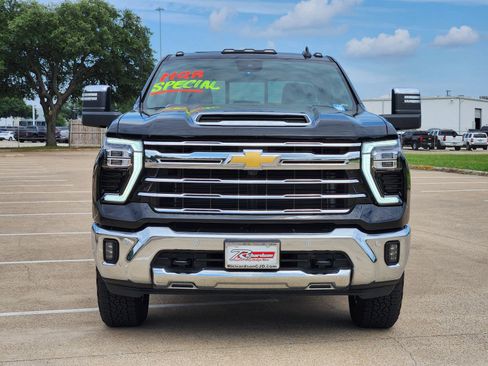 Used 2026 Chevrolet Silverado 2500 LTZ w/ LTZ Premium Texas Edition AWD/4WD image 7