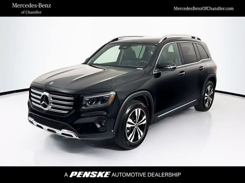 Used 2025 Mercedes-Benz GLB 250 image 1