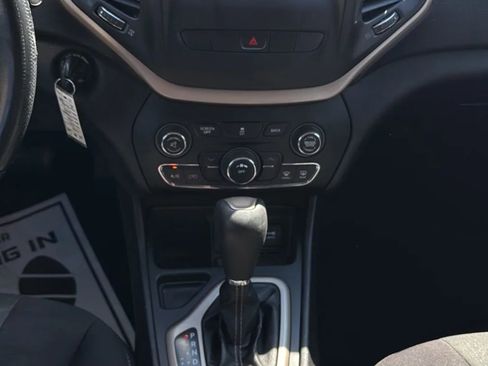 Used 2014 Jeep Cherokee Latitude image 26