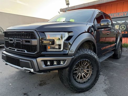 Used 2020 Ford F150 Raptor w/ Equipment Group 802A Luxury image 4