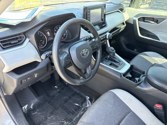 Used 2021 Toyota RAV4 XLE FWD image 21