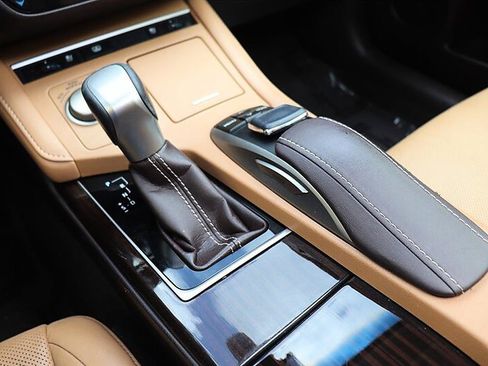Used 2016 Lexus ES 350 w/ Luxury Package w/Wood Trim FWD image 21