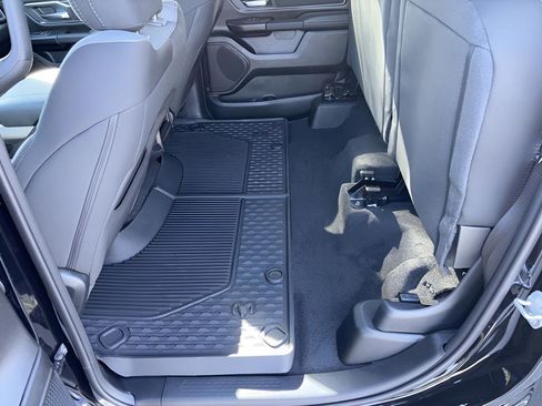New 2026 RAM 1500 Big Horn AWD/4WD image 33