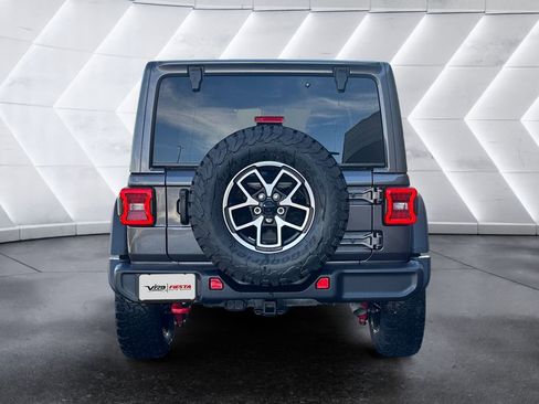 Used 2025 Jeep Wrangler Rubicon image 5