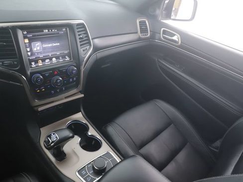 Used 2015 Jeep Grand Cherokee Limited AWD/4WD image 26