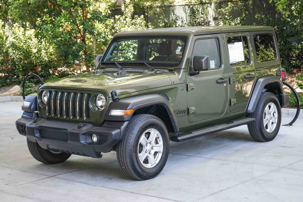 Used 2022 Jeep Wrangler Unlimited Sport AWD/4WD image 3