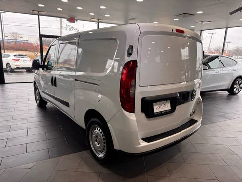 Used 2022 RAM ProMaster City Tradesman image 3