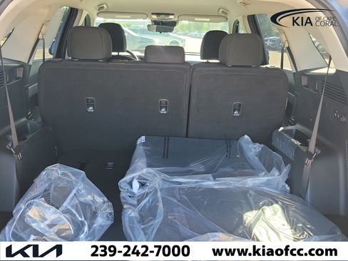 New 2026 Kia Sorento LX FWD image 9