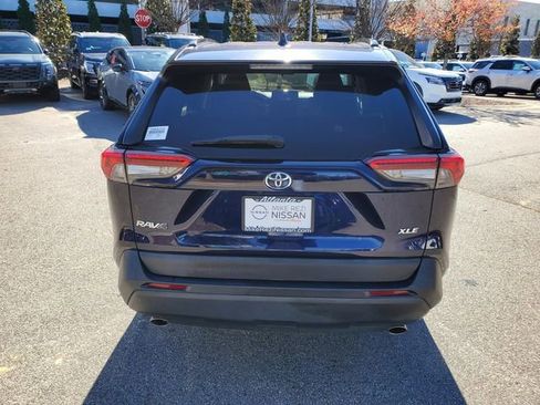 Used 2020 Toyota RAV4 XLE image 7