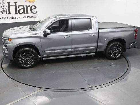 Used 2026 Chevrolet Silverado 1500 High Country AWD/4WD image 58