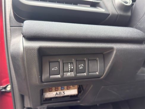 Used 2024 Subaru Outback Premium image 19