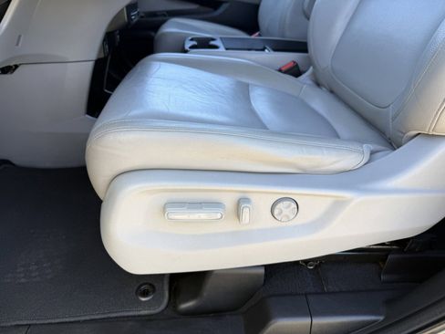 Used 2018 Honda Odyssey Touring image 22