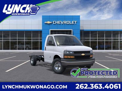 New 2025 Chevrolet Express 3500 w/ Power Convenience Package