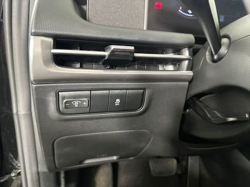 Certified 2025 Hyundai Tucson SE image 19