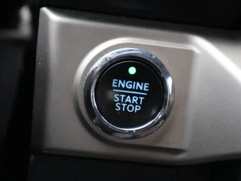 Used 2022 Ford F150 XLT w/ Equipment Group 302A High AWD/4WD image 29