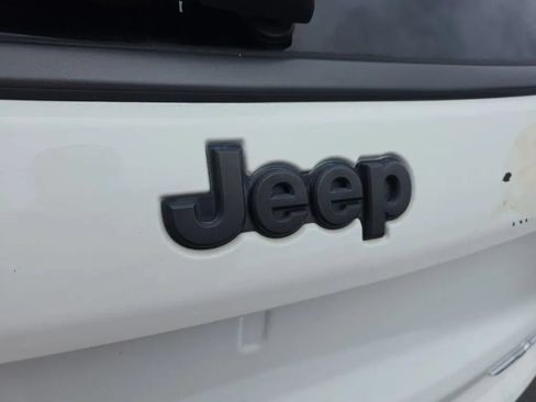 Used 2019 Jeep Compass Trailhawk AWD/4WD image 10