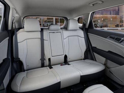 New 2026 Kia Sportage EX FWD image 17