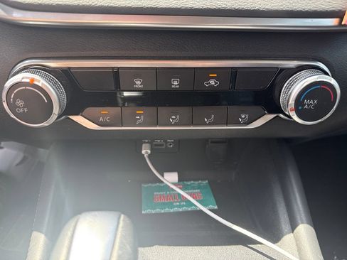 Used 2020 Nissan Altima 2.5 SR FWD image 30