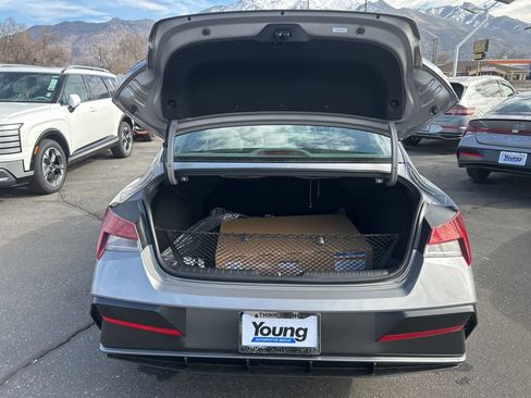 New 2026 Hyundai Elantra SEL Sport image 28