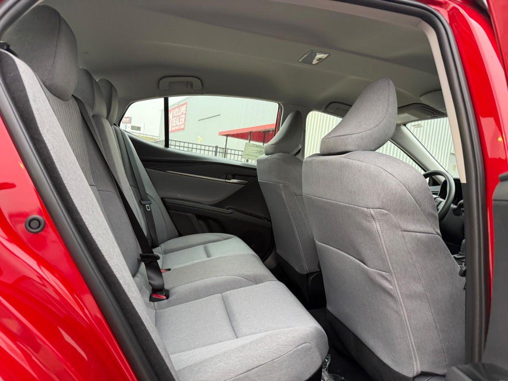 Used 2026 Toyota Camry LE FWD image 6