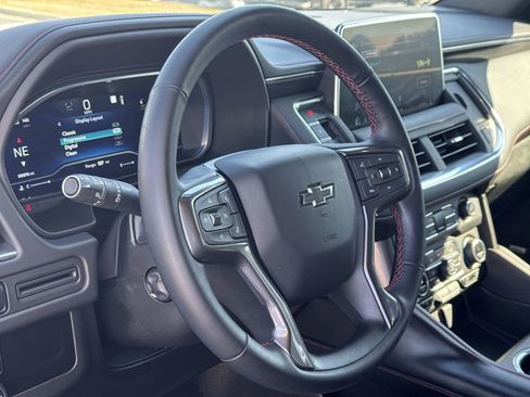 Used 2023 Chevrolet Suburban RST w/ Luxury Package image 18