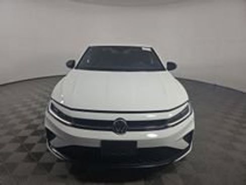 Used 2025 Volkswagen Jetta Sport FWD image 16