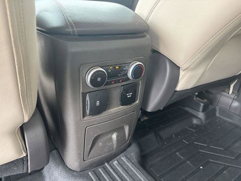 Used 2023 Ford Explorer Platinum w/ Technology Package AWD/4WD image 20