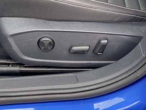 Used 2024 Volkswagen Jetta SE FWD image 16