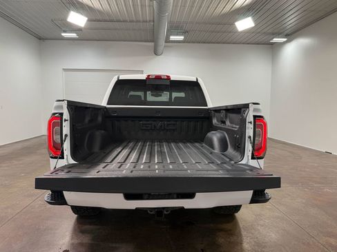 Used 2018 GMC Sierra 1500 SLT image 30