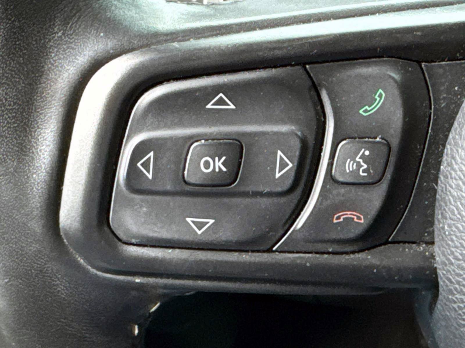 Used 2023 Jeep Wrangler Unlimited w/ Cold Weather Group AWD/4WD image 15