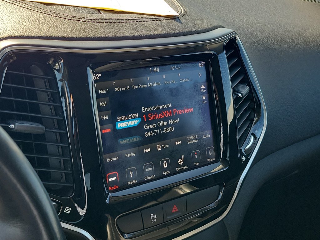 Used 2019 Jeep Cherokee Limited w/ Luxury Group AWD/4WD image 22