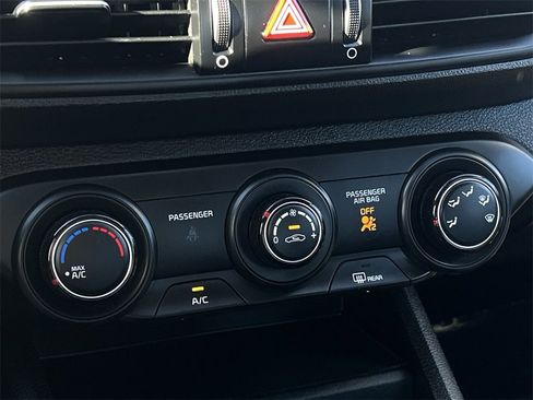 Used 2023 Kia Forte LXS image 38