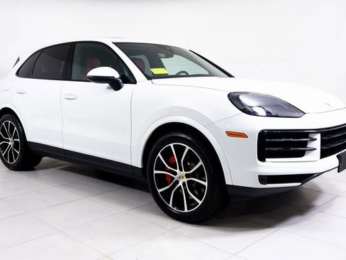 Certified 2024 Porsche Cayenne S image 25