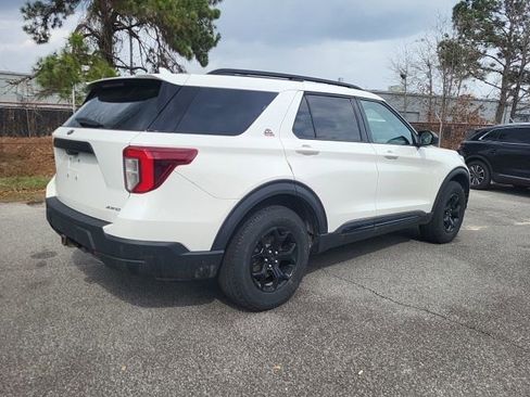 Used 2022 Ford Explorer Timberline image 2