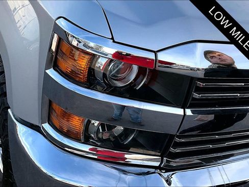 Used 2017 Chevrolet Silverado 2500 LT image 30