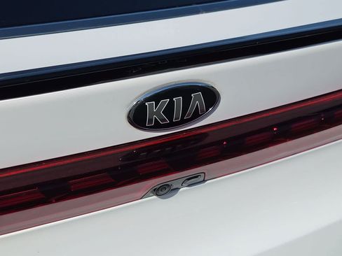Used 2021 Kia K5 GT-Line FWD image 11
