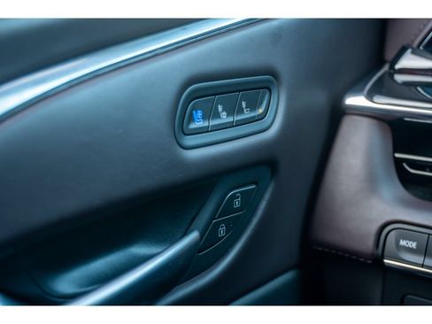Used 2022 Cadillac Escalade ESV Sport Platinum RWD image 33