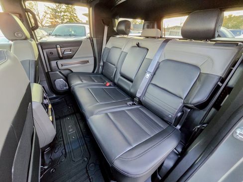 Used 2024 GMC Hummer EV 3X image 31