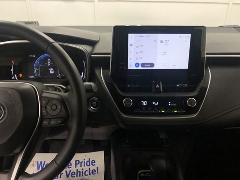 Used 2023 Toyota Corolla XSE image 19