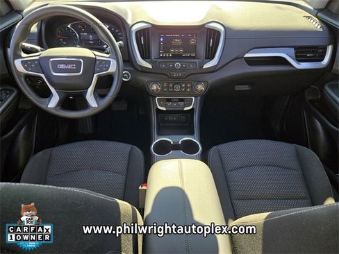 Used 2024 GMC Terrain SLE w/ Driver Convenience Package image 13
