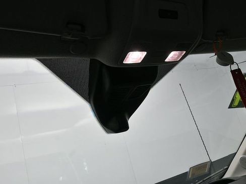 Used 2024 Ford Transit 250 148 Medium Roof image 17