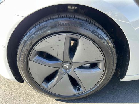 Used 2021 Tesla Model 3 Standard Range Plus image 70