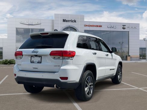 Used 2017 Jeep Grand Cherokee Limited AWD/4WD image 6
