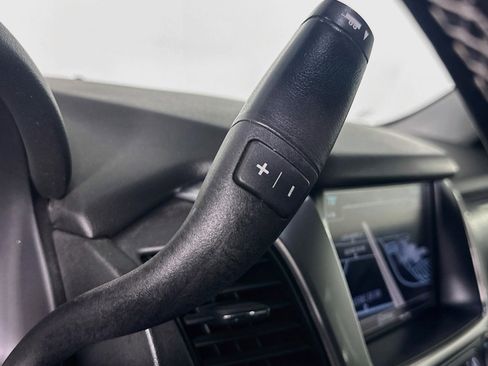Used 2018 Chevrolet Tahoe Premier RWD image 25