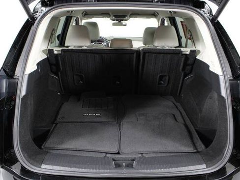 Certified 2025 Nissan Rogue SV image 17