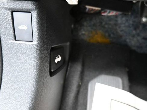 Used 2023 Honda Accord EX-L image 21