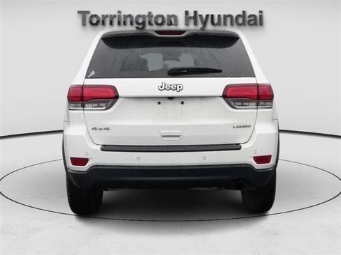 Used 2020 Jeep Grand Cherokee Laredo image 6